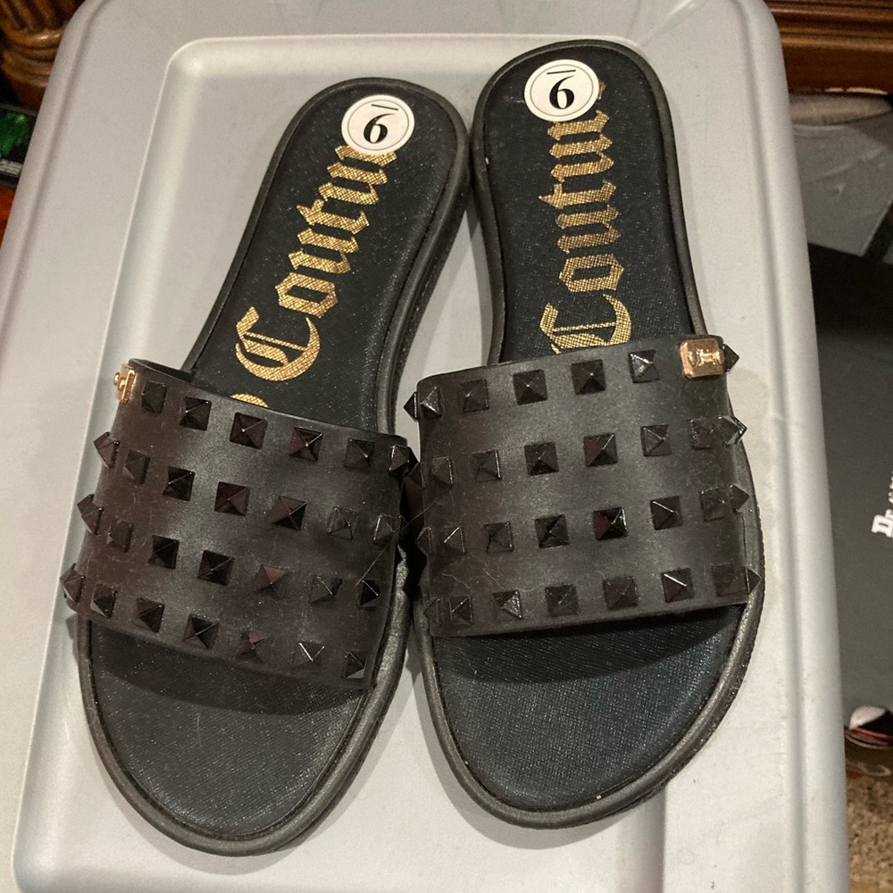 Juicy sandals